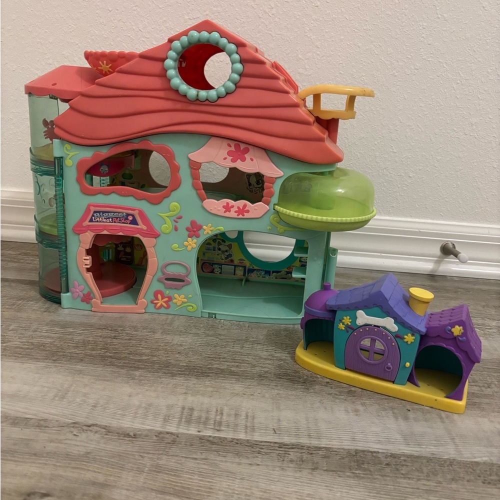 Littlest pet shop houses